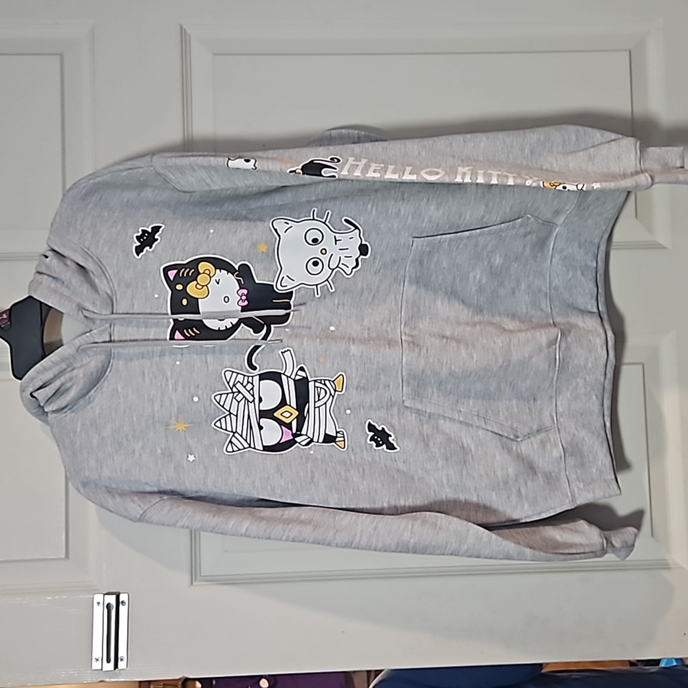 SANRIO HELLO KITTY AND FRIENDS HOODIE: GRAY: NEW WITH TAGS: SIZE SMALL